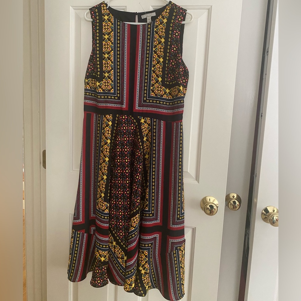 NWOT Dana Buchman Patterned Dress